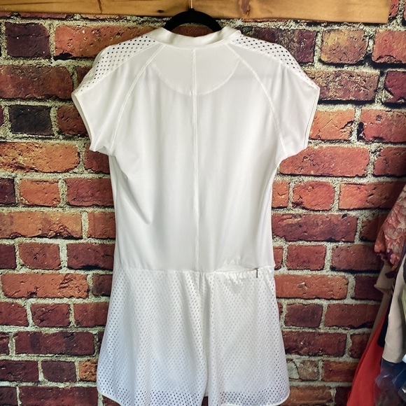 Sunice White Tennis Polo Shirt Athletic Dress Size M - Picture 13 of 15